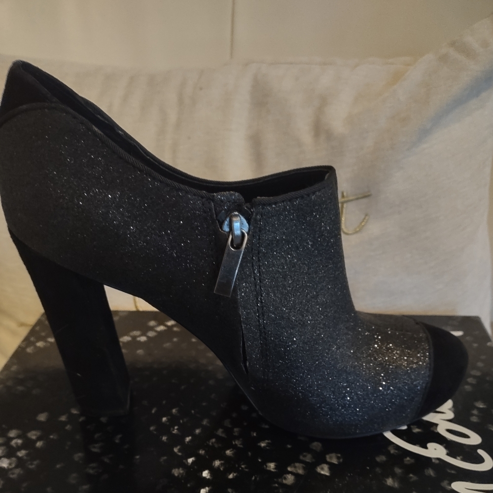 SAM EDELMAN Black & Grey Metallic Fabric Suede Trim Shoe Boots 7M - Nearly New